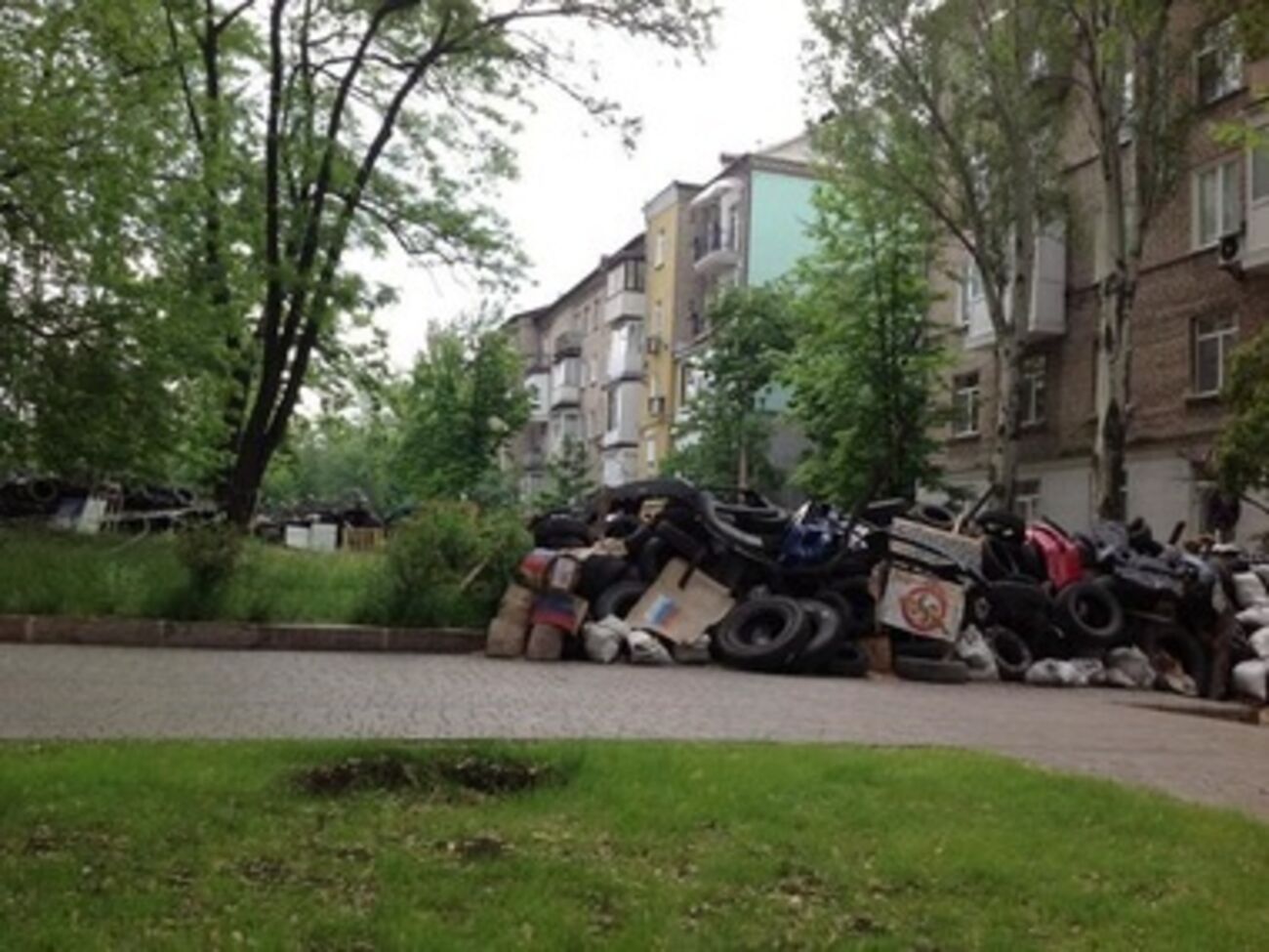С 26 мая в Донецке идут столкновения между украинской армией и ополчением сепаратистов