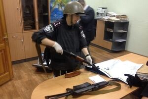 На месте инцидента милиция изъяла оружие