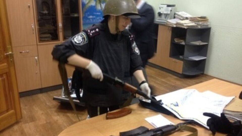 На месте инцидента милиция изъяла оружие