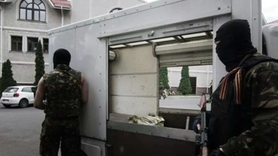 Стрельба прекратилась около 13.00