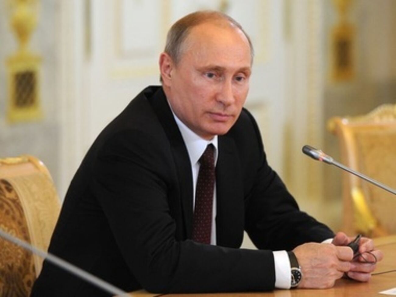 Владимир Путин уже заявлял, что будет уважать результаты выборов в Украине