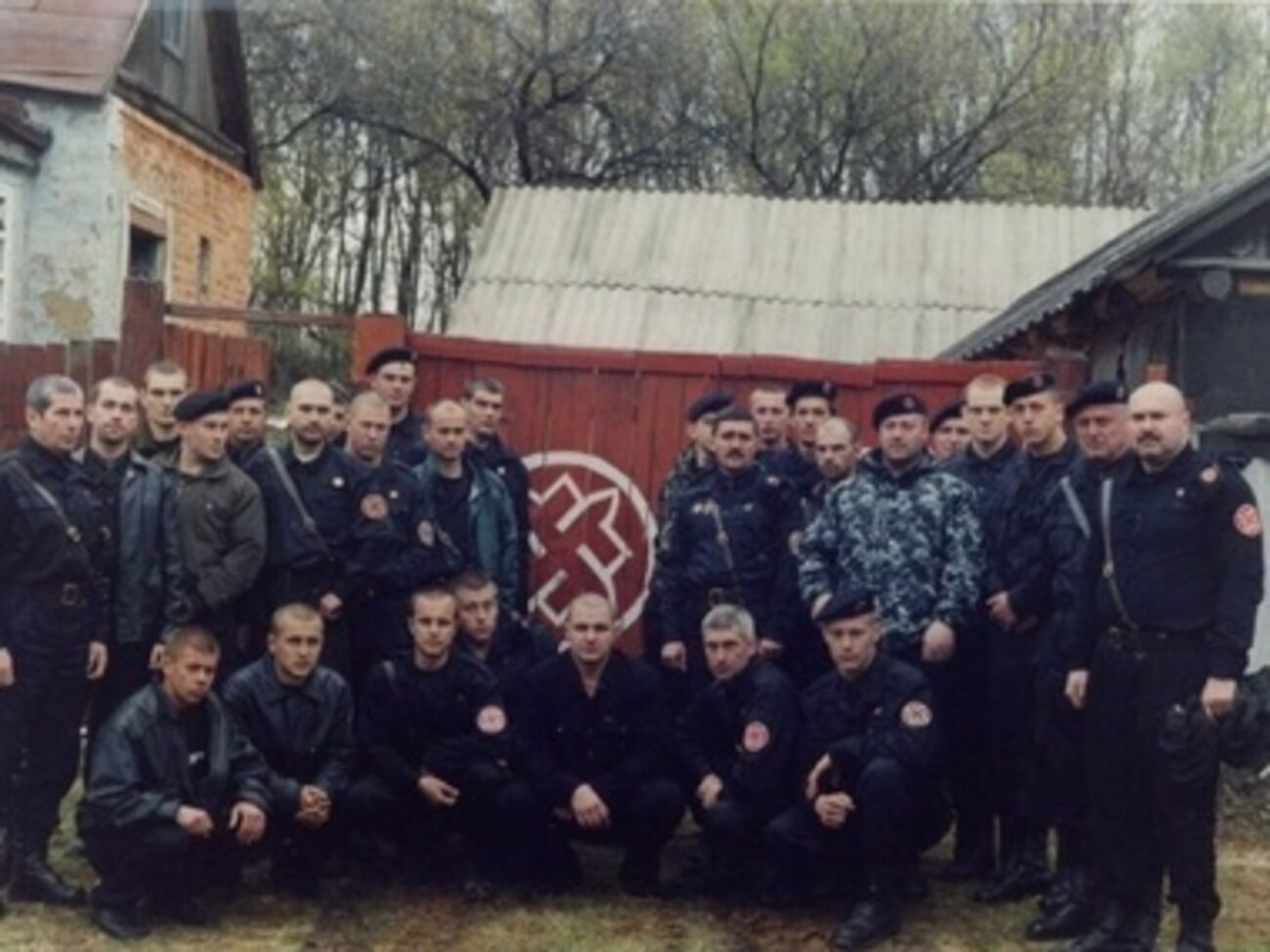 Молодой Губарев&nbsp;&ndash; третий слева в нижнем ряду