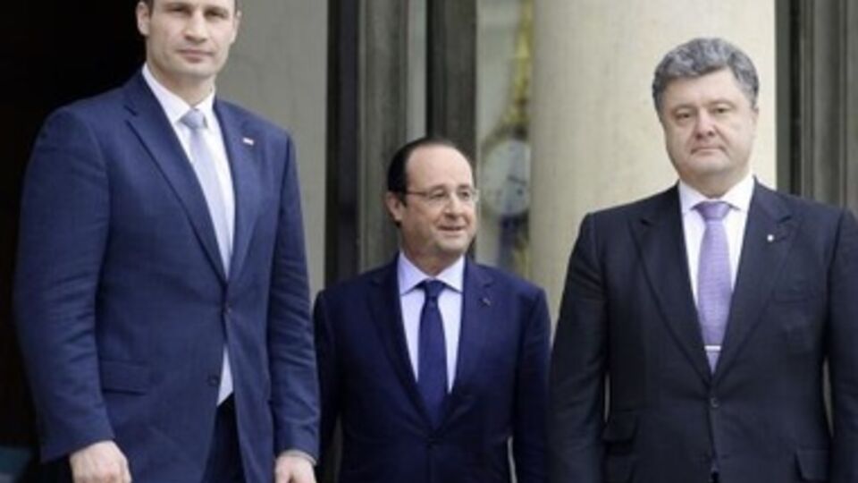 Порошенко уже встречался с Олландом в апреле