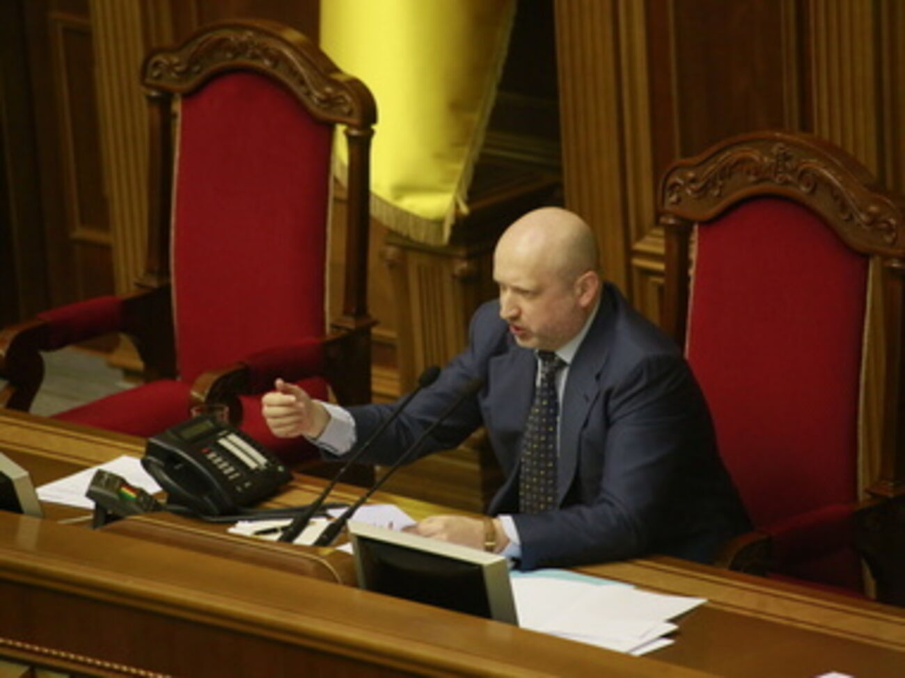 Верховная Рада собралась впервые после выборов президента