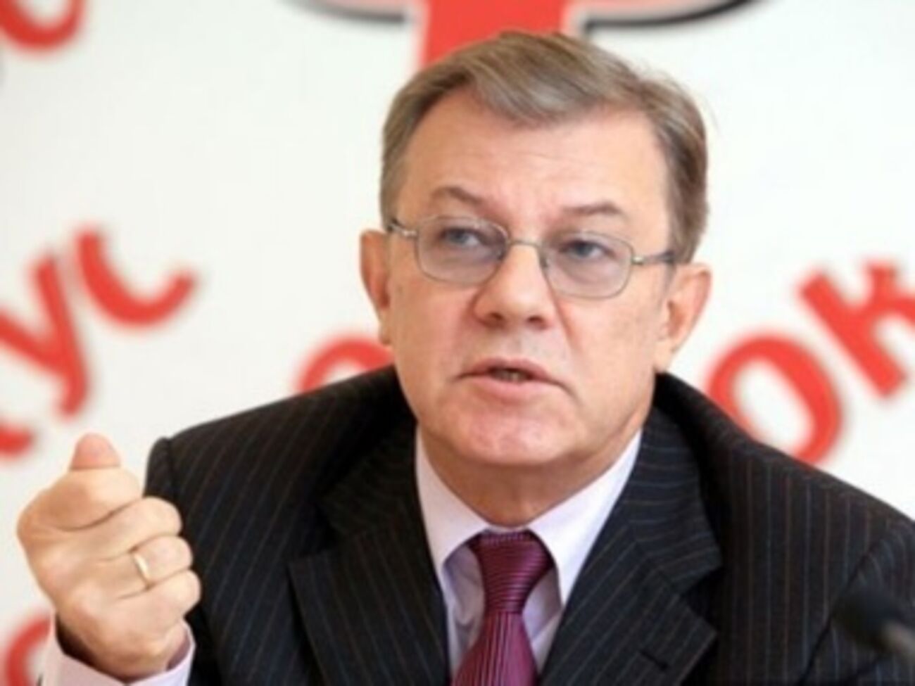 Владимир Лановой