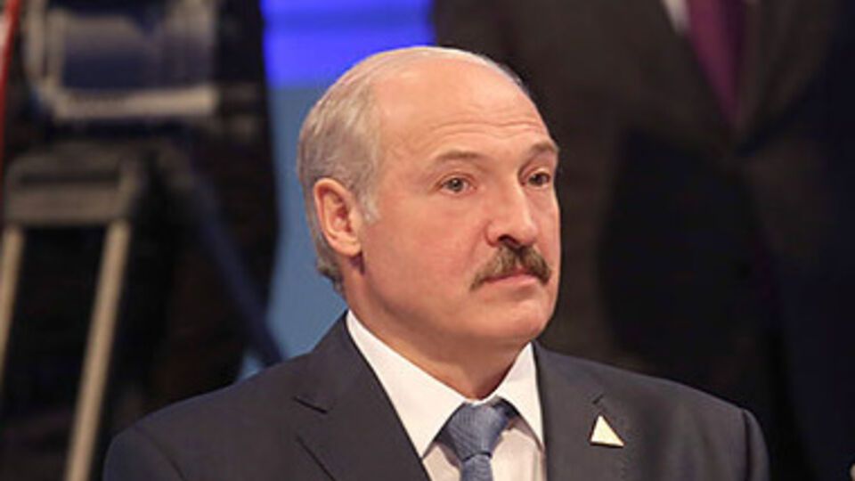 Президент Беларуси подписал договор о Евразийском союзе с Россией и Казахстаном