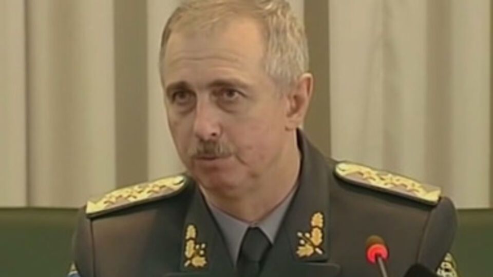 Лишних людей в армии нет, заявил Коваль