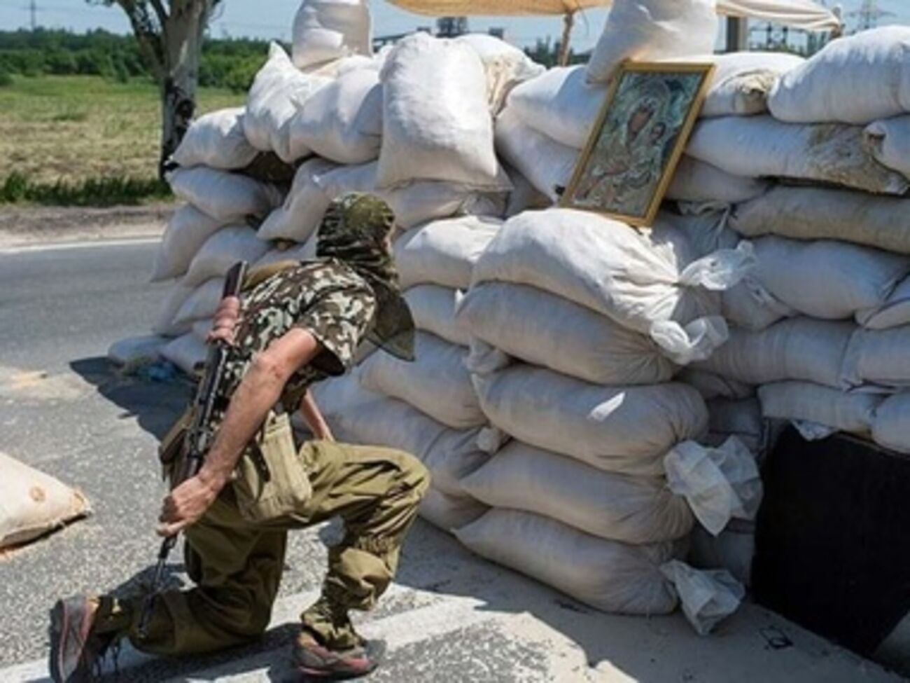 Террористы остановили машину и потребовали предъявить ее к осмотру