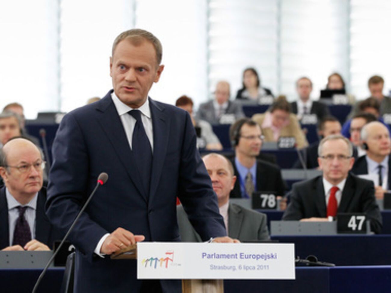 Туск заявил о фактической войне, которую ведет Россия в Украине