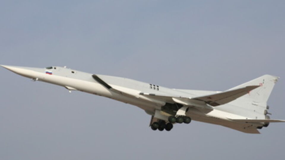 Бомбардировщик Ту-22М
