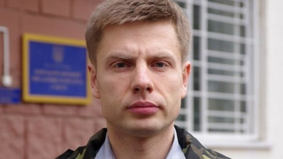 Гончаренко: Нужно остановить игры с вывешиванием флагов чужих государств, иначе люди становятся пушечным мясом