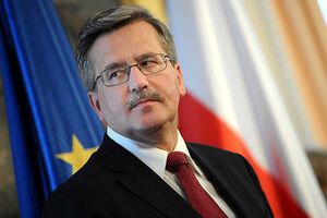 Бронислав Коморовский