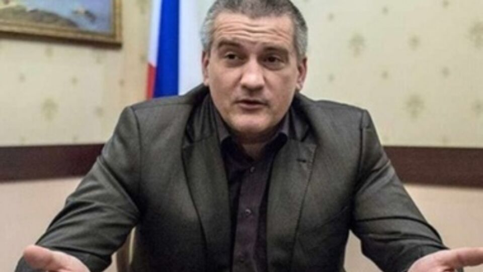 Сергей Аксенов считает, что крымские татары пытаются дестабилизировать ситуацию на полуострове