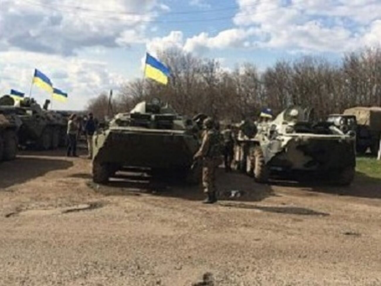 Блокпосты террористов рассыпаются как карточные домики под натиском украинских БТРов