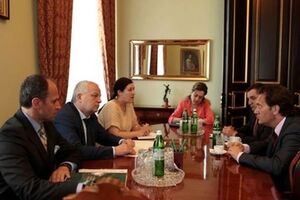 Кубив провел встречу с одним из представителей Всемирного банка