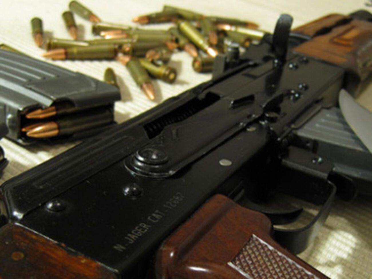 Террористы хотят получить доступ к оружию на территории колонии