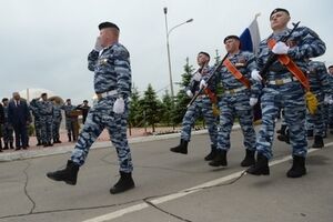 Десять бывших сотрудников украинского "Беркута" сбежали в Россию