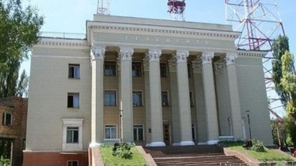 Здание Донецкой областной телерадиокомпании под контролем террористов уже больше месяца<br /><br />