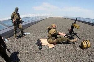 26 мая боевики захватили аэропорт, впоследствии силы АТО взяли здание под свой контроль