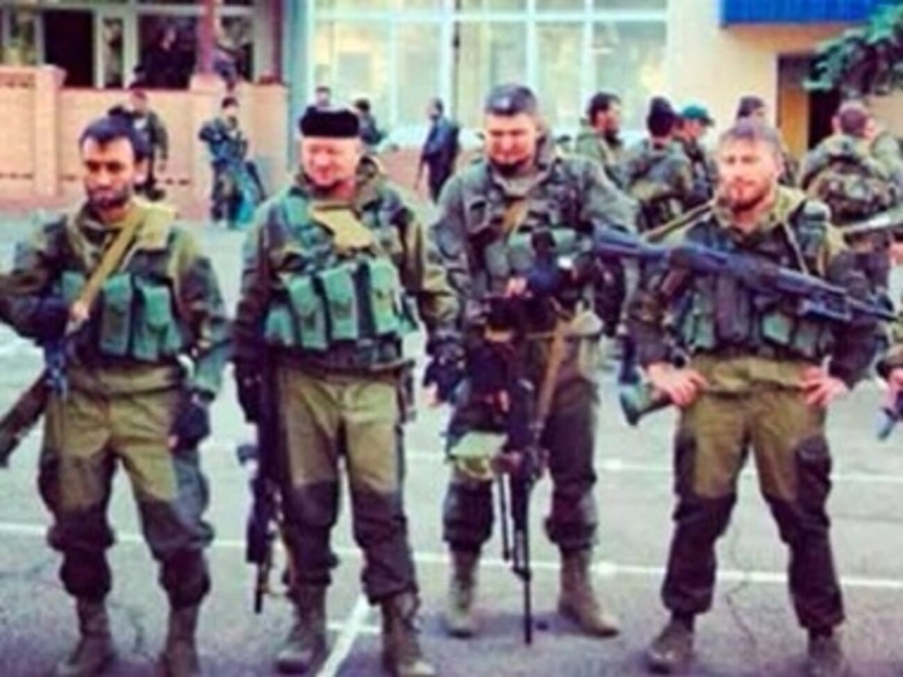 По информации "Кавказ Центра", все люди, изображенные на этом фото, погибли