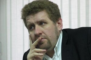 Кость Бондаренко: Украинский народ абсолютно спокойно примет новость, что перевыборов в Раду не будет