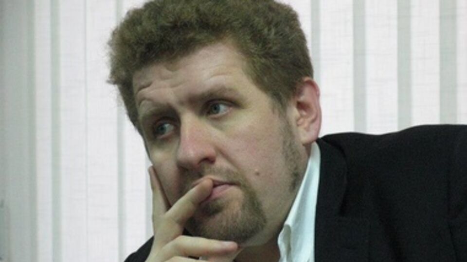 Кость Бондаренко: Украинский народ абсолютно спокойно примет новость, что перевыборов в Раду не будет
