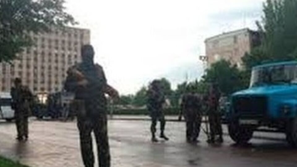 Городские власти просят жителей сохранять спокойствие