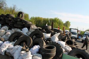 Боевики в Донецке устанавливают новые блокпосты