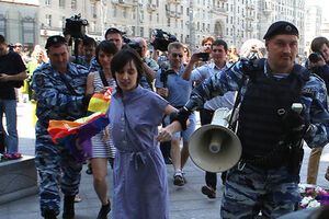 Были задержаны журналистки "Новой газеты" Елена Костюченко и Анна Анненкова