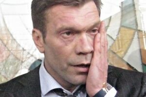 Олег Царев показал сгоревшие маршрутки своего помощника