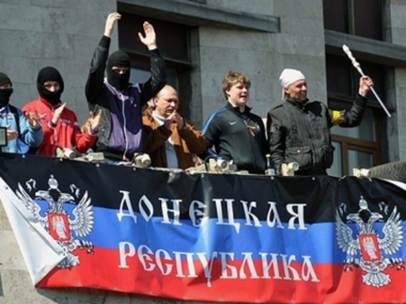 Донецкие сепаратисты отправились к военной прокуратуре