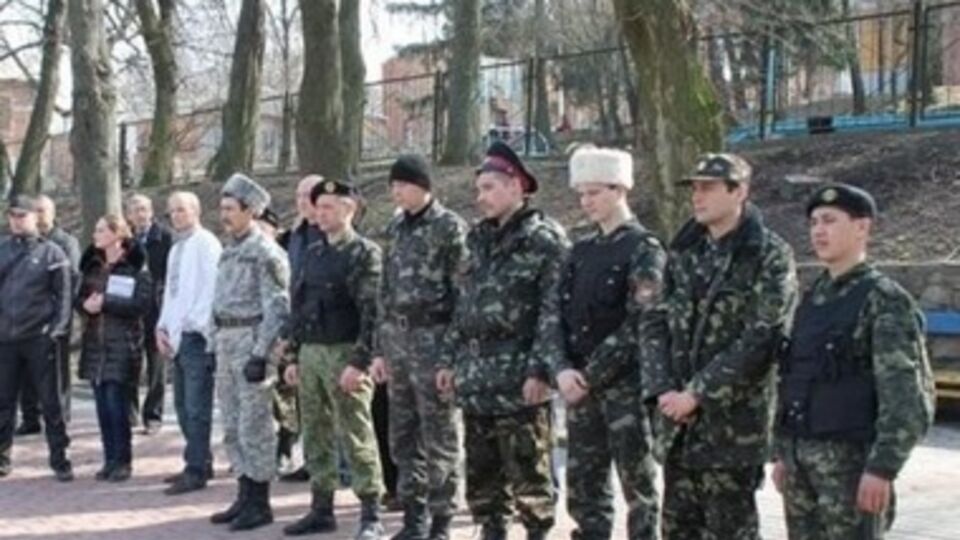 В отряды "Дозор" набирают людей крупного телосложения и без судимостей