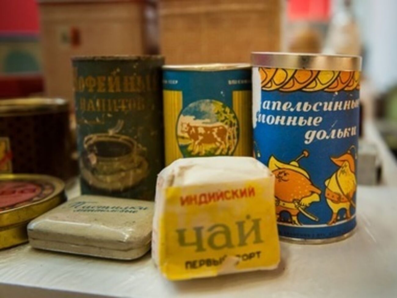 Чем старше респонденты, чем меньше их уровень образования и доходов, тем больше они скучают по СССР