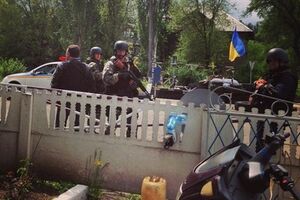 По данным МВД, украинским силовикам противостояли 800 боевиков