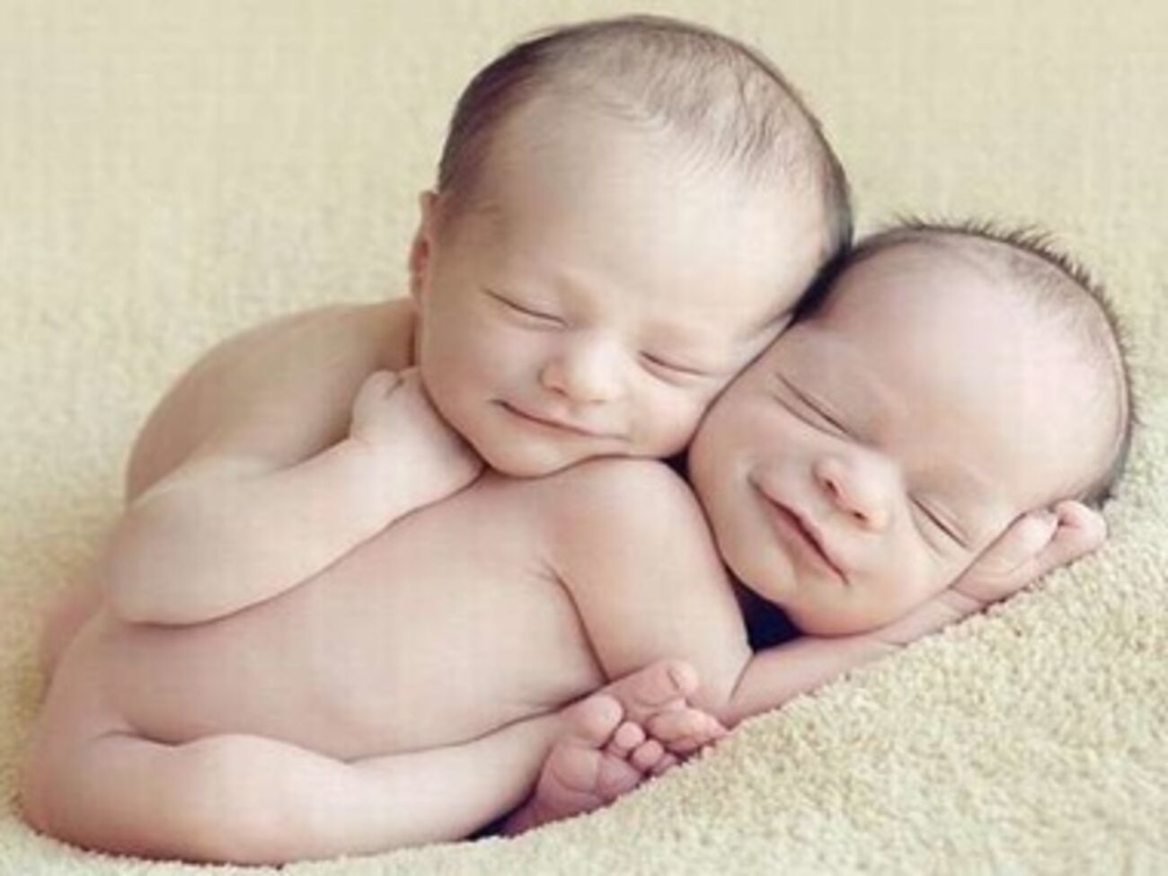 Согласно документам, все новорожденные Крыма --- украинцы