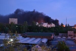 Дым от подожженных покрышек виден за несколько километров