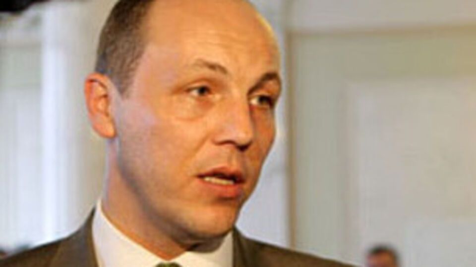 Cанкции Запада Путина не пугают, заявил Немцов