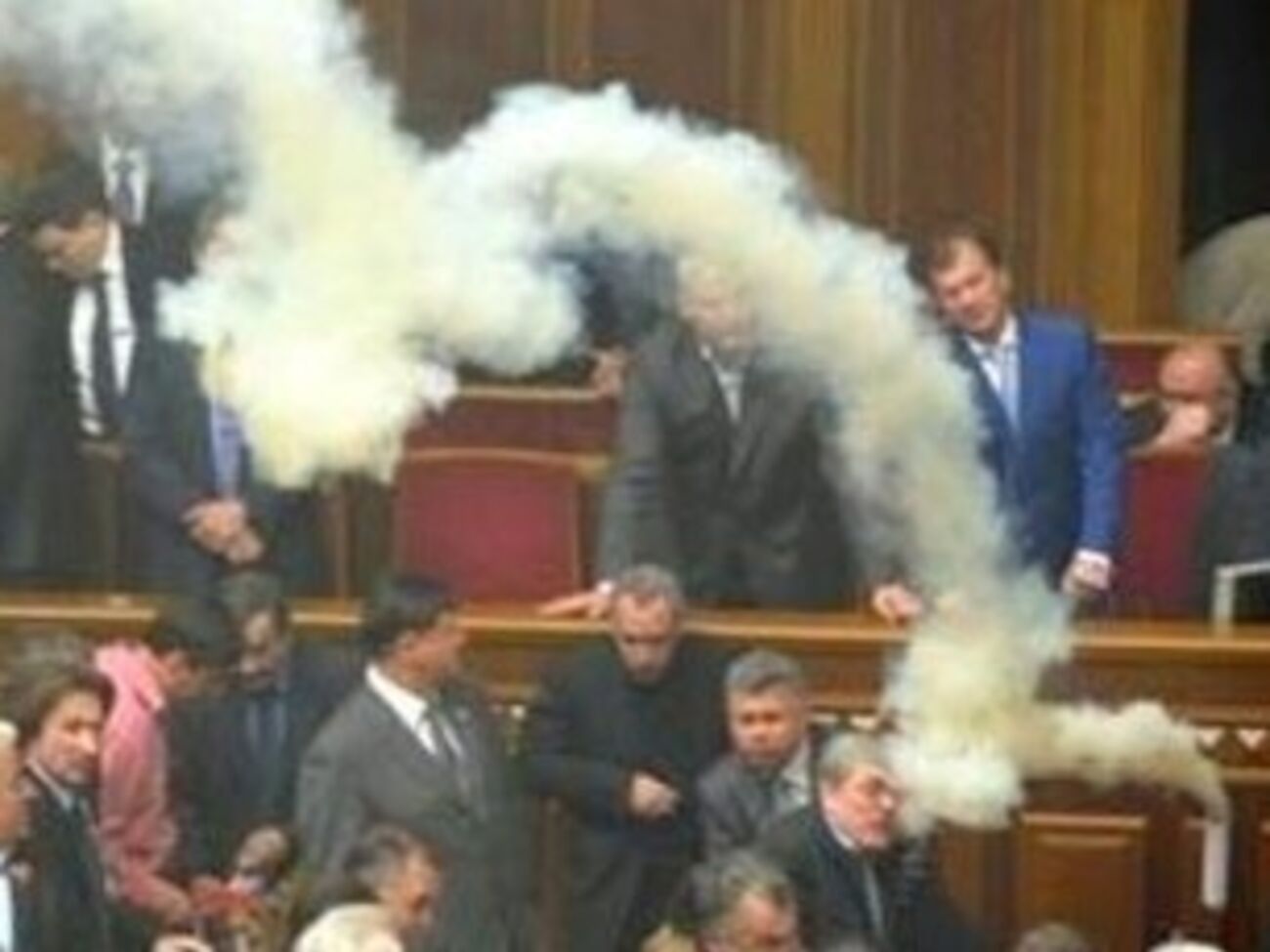 Придется Ахметову ехать в Москву, ходить в Горках, как Ленин, и умереть от базедовой болезни, считает Иванов