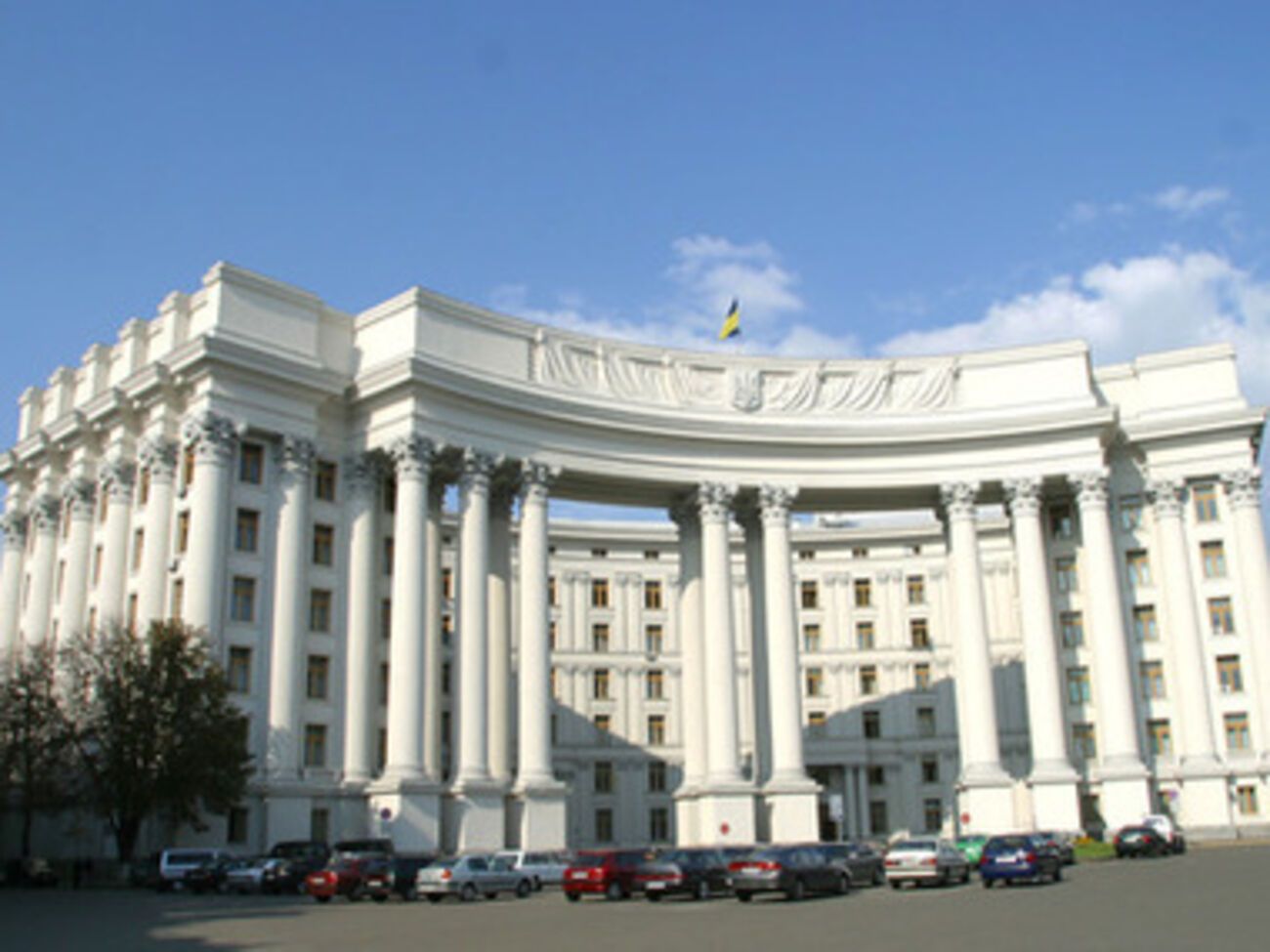 В украинском МИДе считают, что договариваться о ситуации в Украине без ее представителей --- недопустимо