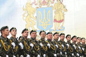 Украинцы не жалеют денег на свою армию