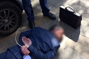 У задержанных изъяли 1,6 млн грн