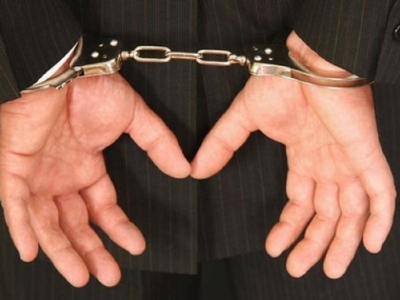 По подозрению в организации массовых беспорядков задержаны несколько милиционеров