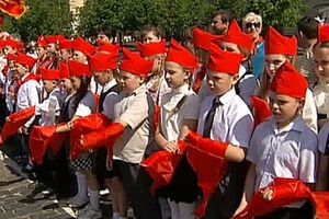 Госдуме предложили обезопасить детей от "искажений патриотизма"