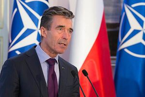 Конкретных решений у НАТО пока нет, отметил Расмуссен