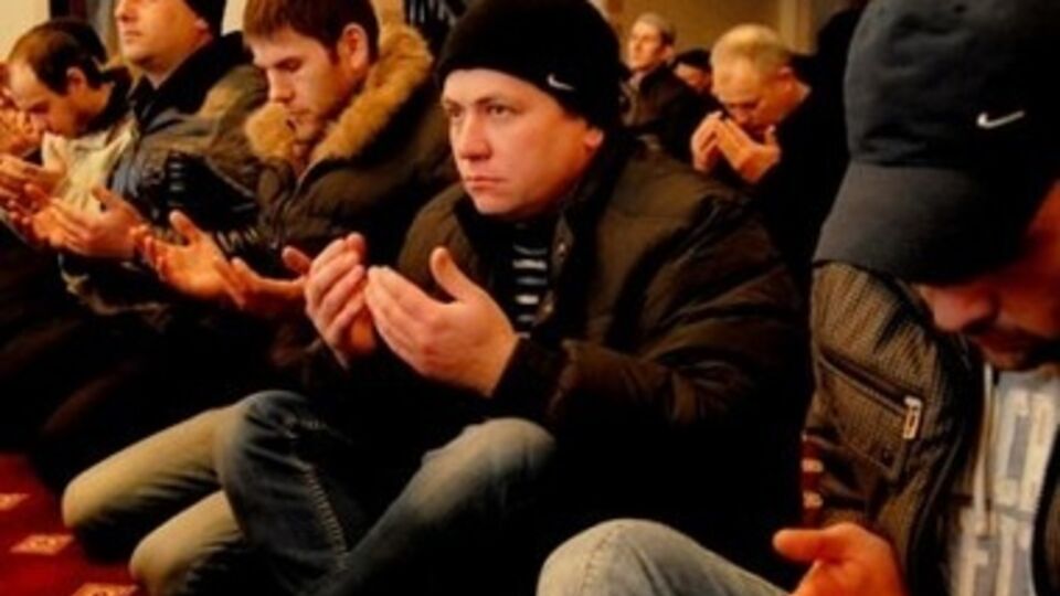 Крымских татар допрашивают, у некоторых снимают отпечатки пальцев