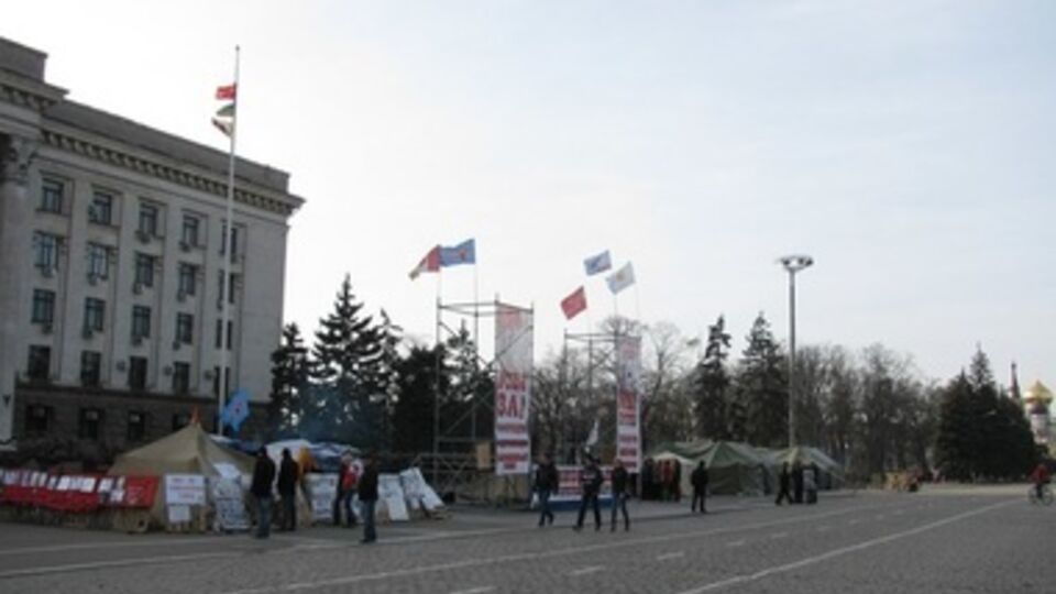 Так выглядел палаточный городок одесского Антимайдана до пожара
