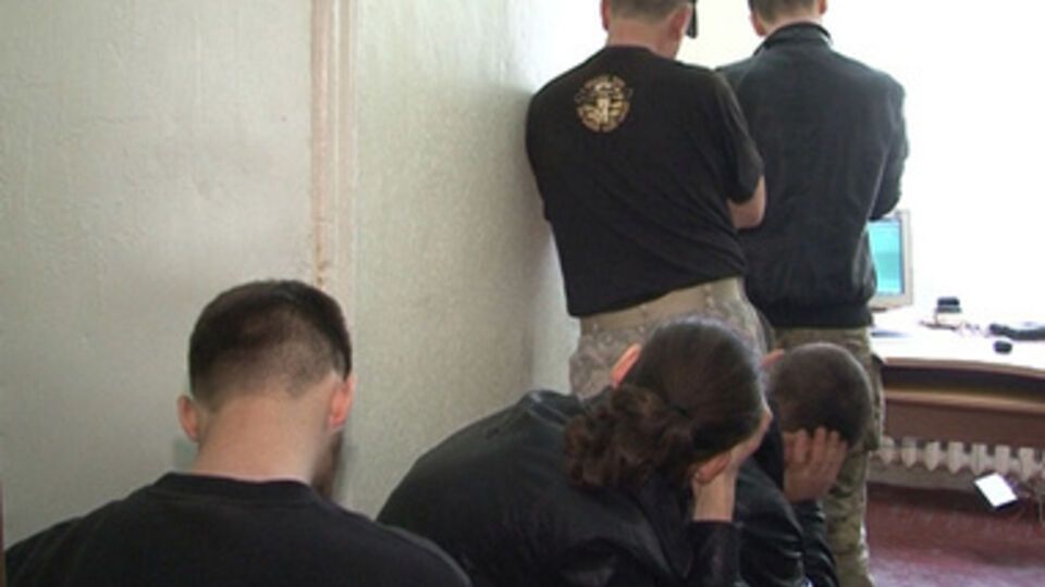 Задержанные не смогли объяснить, зачем они пришли на Мемориал вооруженными