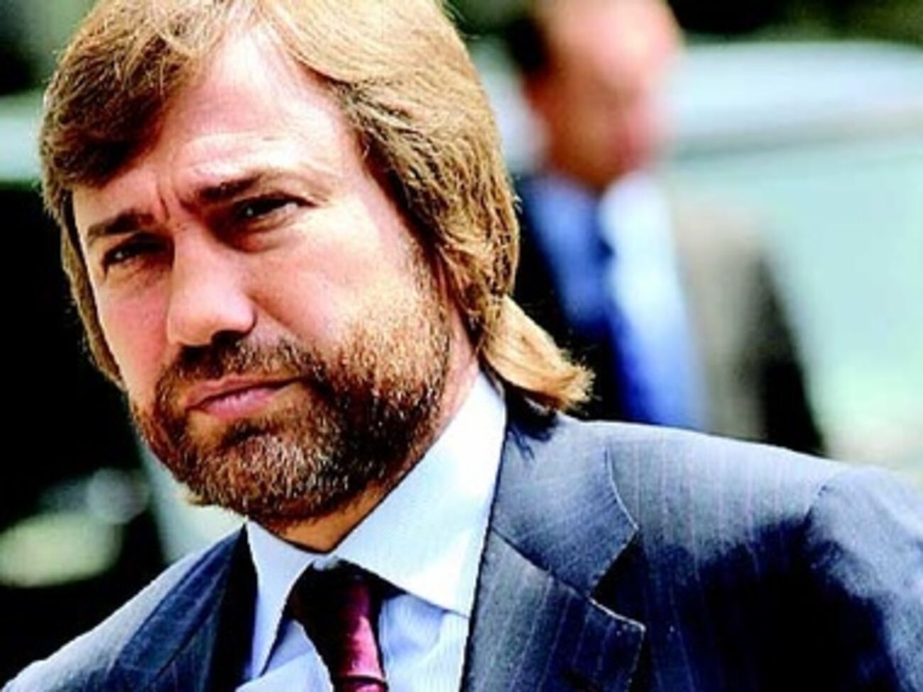 До 2012 года Новинский был гражданином РФ