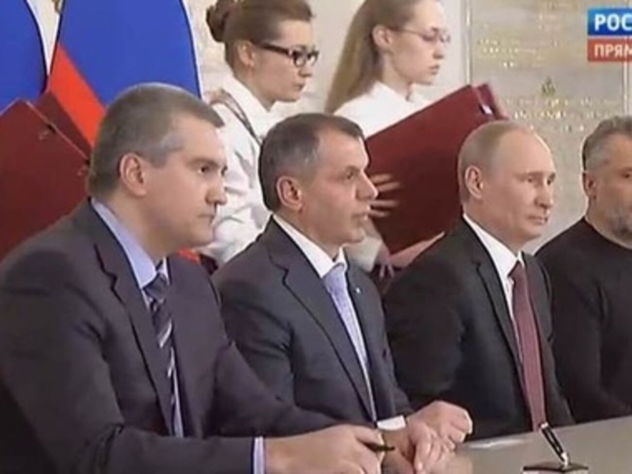 Владимир Путин отблагодарил Сергея Аксенова за Крым