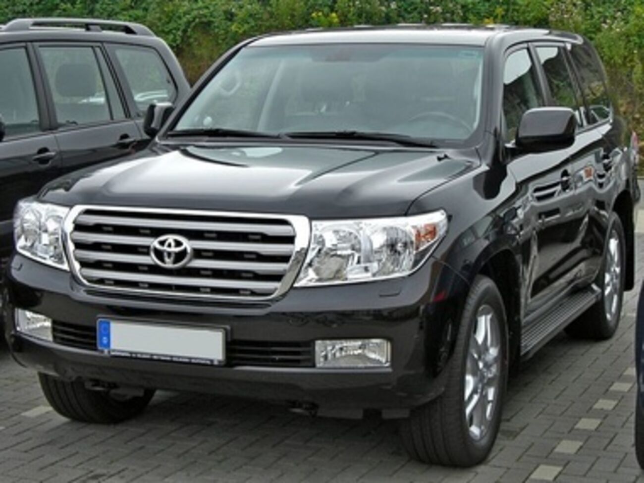 Новые киевские власти продолжат ездить на дорогих иномарках